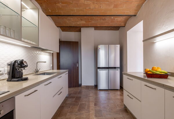 Casa Clara Pool, Casole Elsa, Monti: Autumn, Kitchen, Spring, Summer