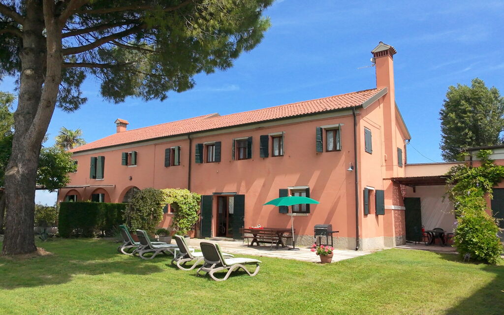 Ca' Rustica: Autumn, Garden, Spring, Summer
