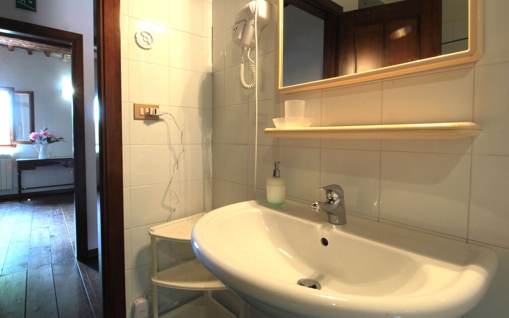 Ca' Rustica: Autumn, Bathroom, Spring, Summer