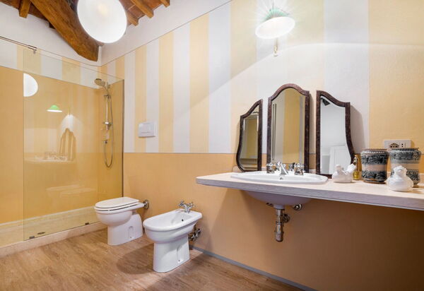 Villa Mare, Bolgheri: Autunno, Bagno, Estate, Primavera