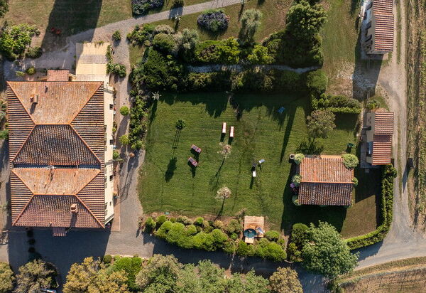 Villa Monte, Bolgheri: Autunno, Estate, Giardino, Primavera
