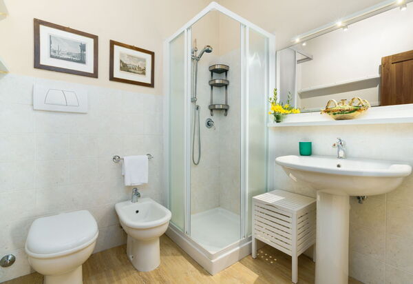 Villa Monte, Bolgheri: Autunno, Bagno, Estate, Primavera