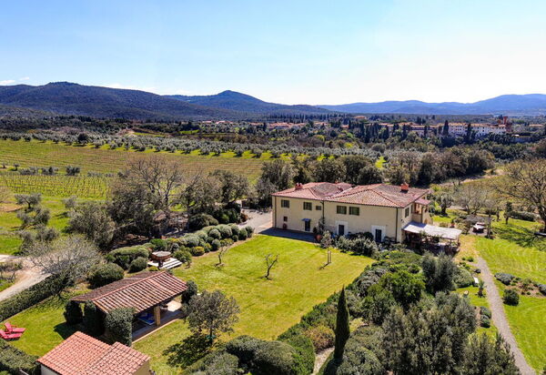 Villa Monte, Bolgheri: Autunno, Estate, Giardino, Primavera
