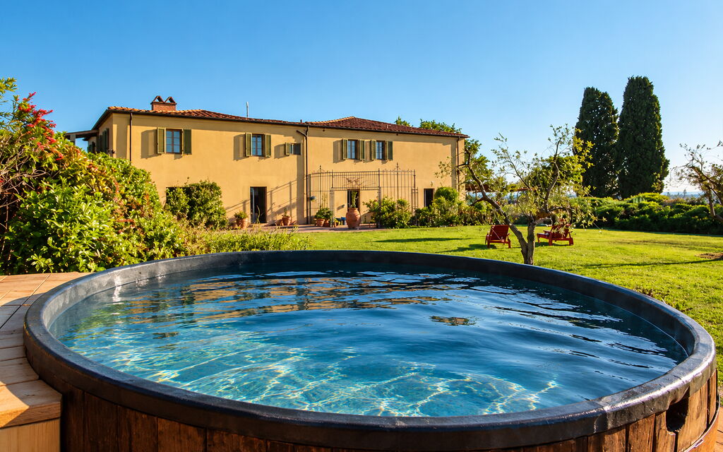 Villa Monte, Bolgheri: Autumn, Garden, Main Entrance, Spring, Summer