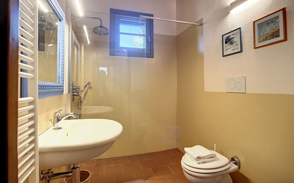 Villa Monte, Bolgheri: Autumn, Bathroom, Spring, Summer