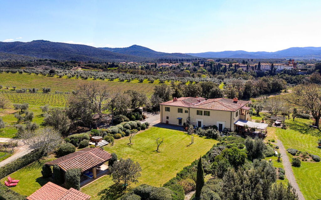 Villa Monte, Bolgheri: Autumn, Garden, Spring, Summer
