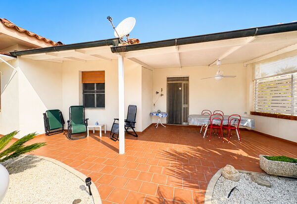 Villa Sandra: Autunno, Balcone / Terrazza / Patio, Estate, Giardino, Primavera