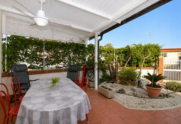 Villa Sandra: Autunno, Balcone / Terrazza / Patio, Estate, Giardino, Primavera