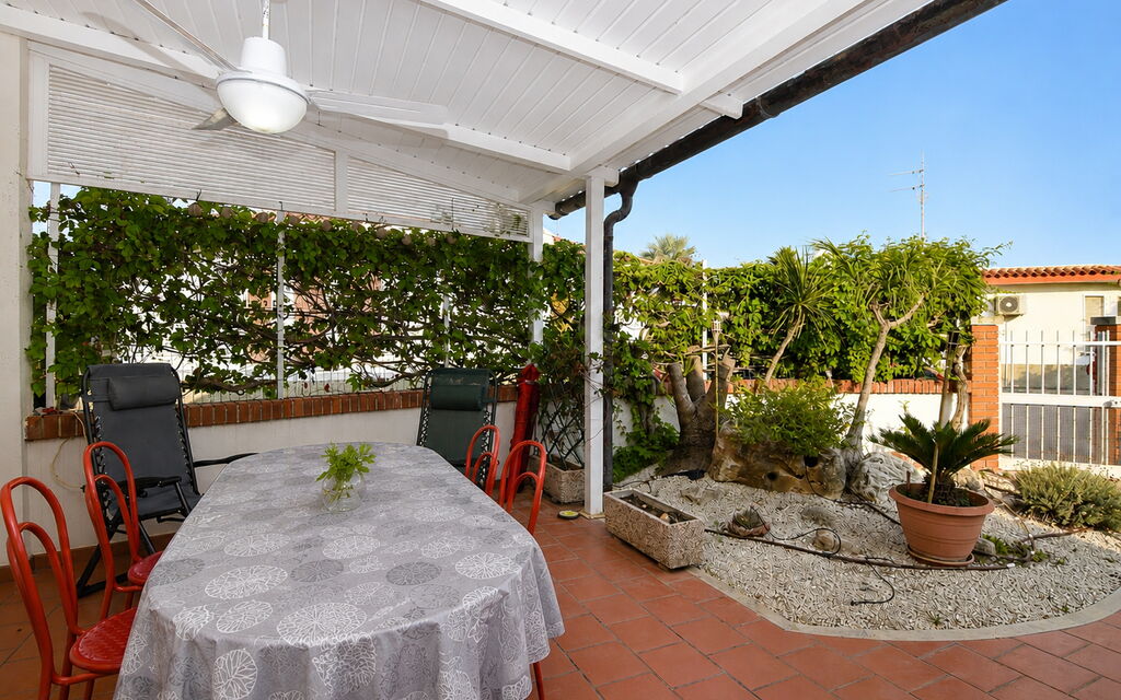 Villa Sandra: Autunno, Balcone / Terrazza / Patio, Estate, Giardino, Primavera