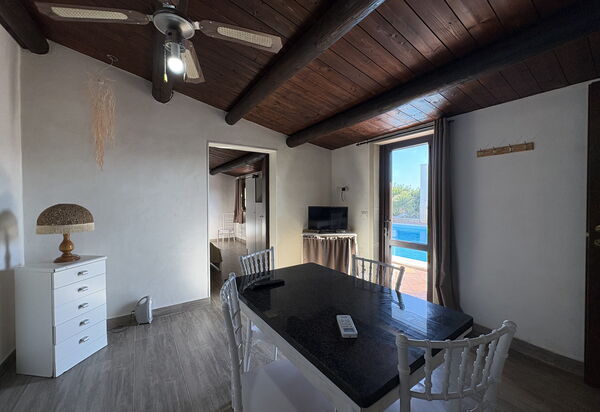 Il Cigno Reale White: Autumn, Kitchen, Living Room, Spring, Summer