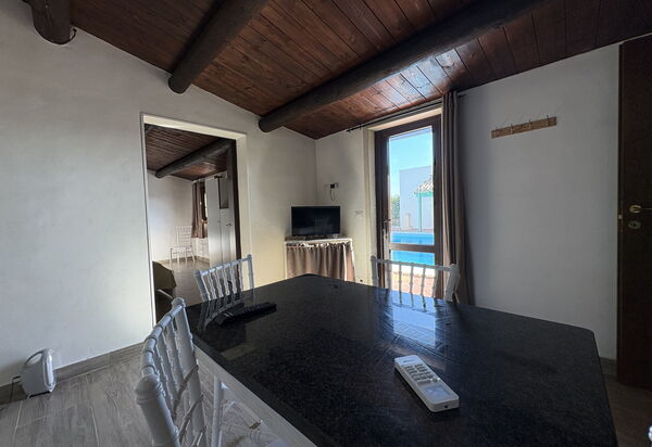 Il Cigno Reale White: Autumn, Kitchen, Living Room, Spring, Summer