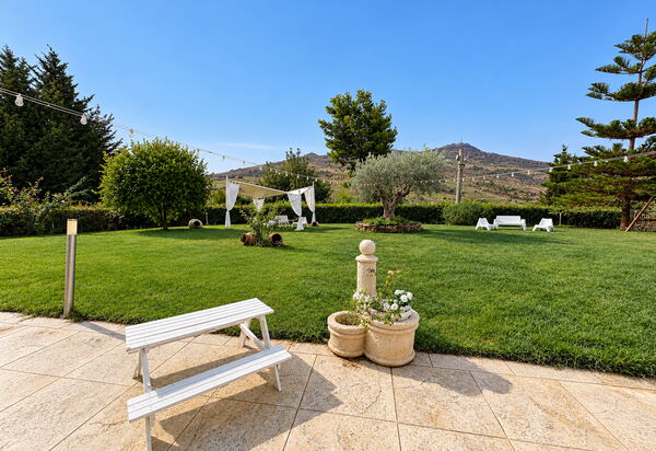 Casa Scirocco: Autumn, Balcony / Terrace / Patio, Garden, Spring, Summer
