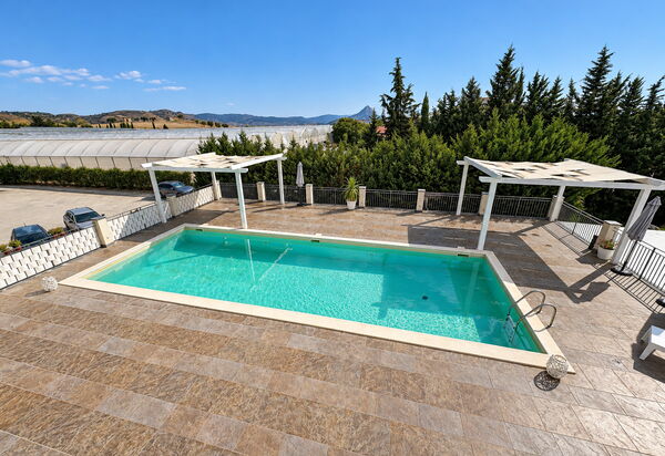 Casa Scirocco: Autumn, Balcony / Terrace / Patio, Pool, Spring, Summer