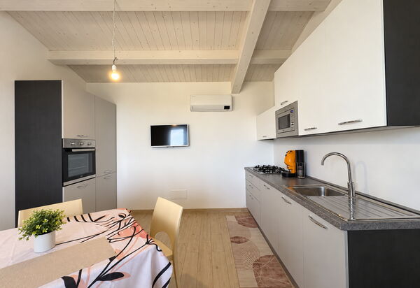 Casa Boungalow: Autumn, Kitchen, Spring, Summer