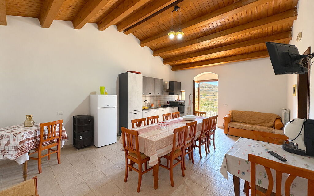 Antica Cascina 575: Autumn, Kitchen, Spring, Summer