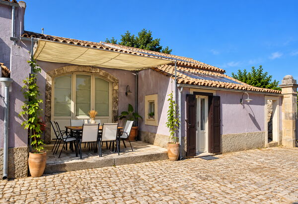 Casa degli Allori: Autunno, Balcone / Terrazza / Patio, Estate, Giardino, Primavera