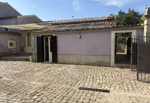 Casa degli Allori: Autunno, Entrata Principale, Estate, Primavera