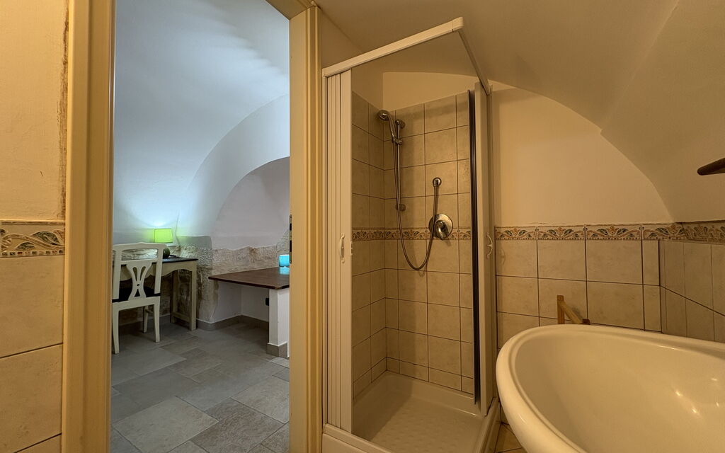 Casa degli Allori: Autumn, Bathroom, Spring, Summer