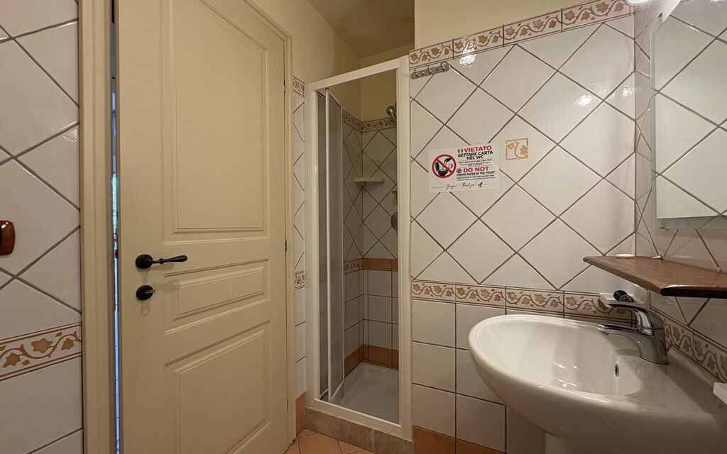 Casa degli Allori: Autumn, Bathroom, Spring, Summer