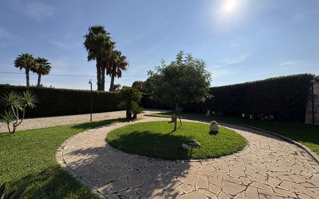 Casa degli Allori: Autumn, Building Exterior, Spring, Summer