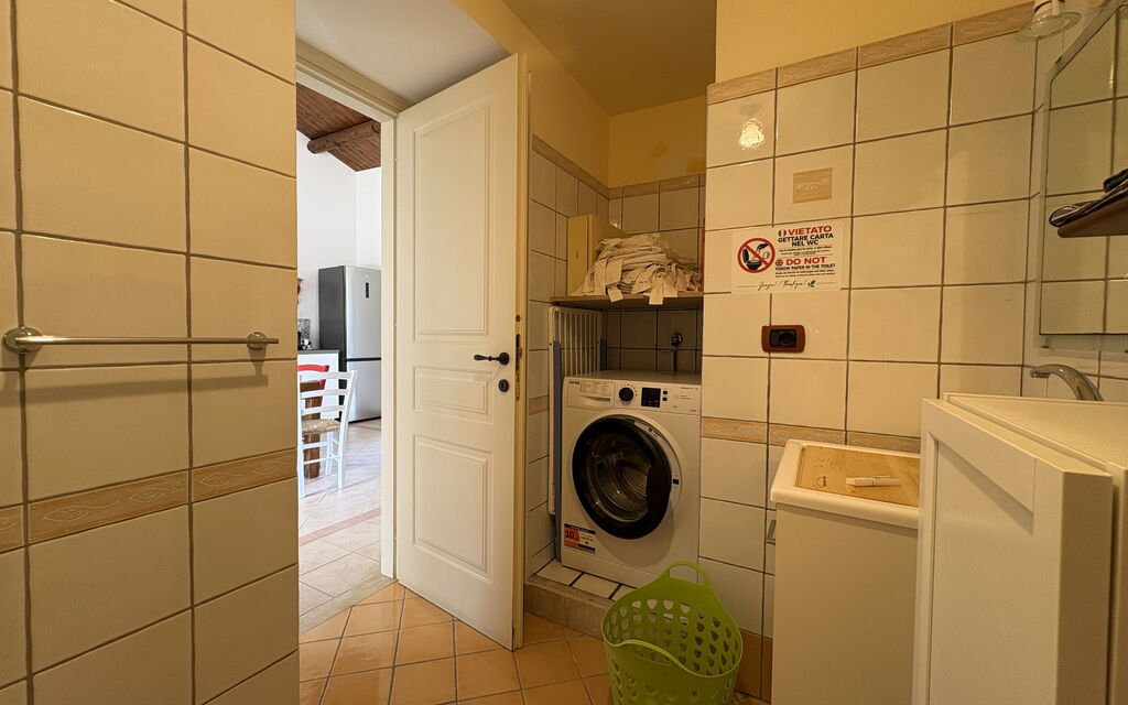 Casa degli Allori: Autumn, Bathroom, Spring, Summer