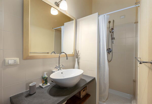 La Certaldina, Stella Apartment: Autumn, Bathroom, Spring, Summer
