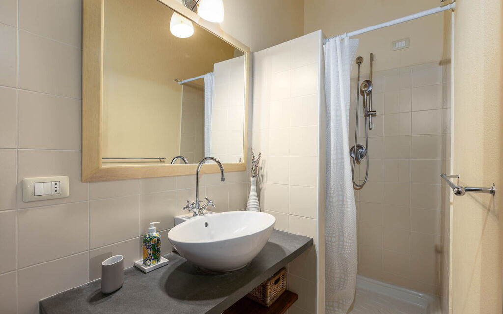 La Certaldina, Stella Apartment: Autunno, Bagno, Estate, Primavera