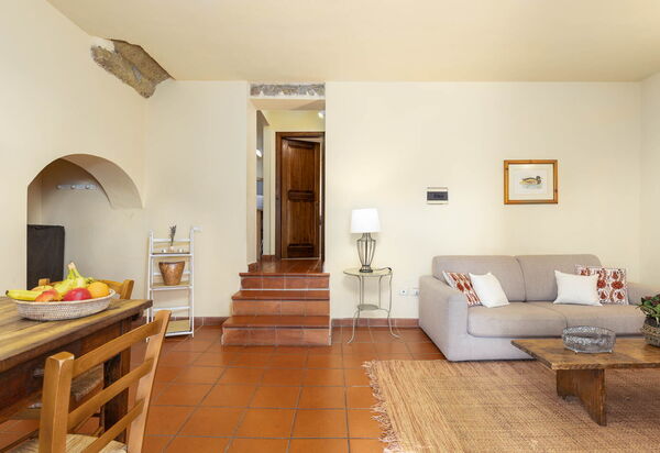 La Certaldina, Sole Apartment: Autumn, Living Room, Spring, Summer