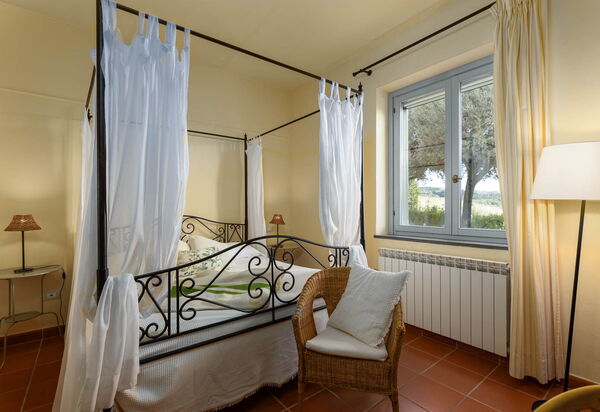 La Certaldina, Sole Apartment: Autumn, Bedroom, Spring, Summer