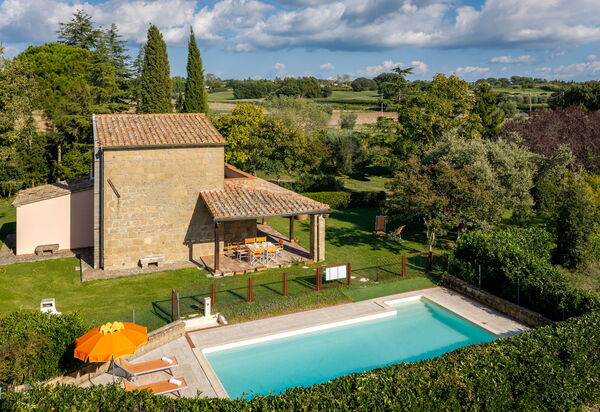 Ortale a Pitigliano with Pool: Autunno, Estate, Piscina, Primavera