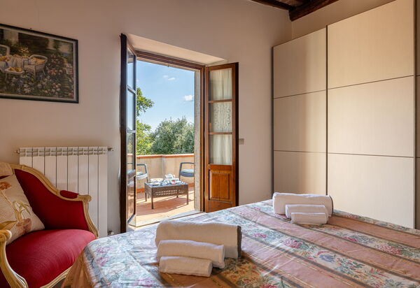 Ortale a Pitigliano with Pool: Autunno, Camera da letto, Estate, Primavera