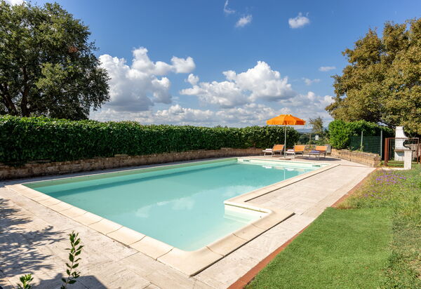 Ortale a Pitigliano with Pool: Autunno, Balcone / Terrazza / Patio, Estate, Giardino, Piscina, Primavera