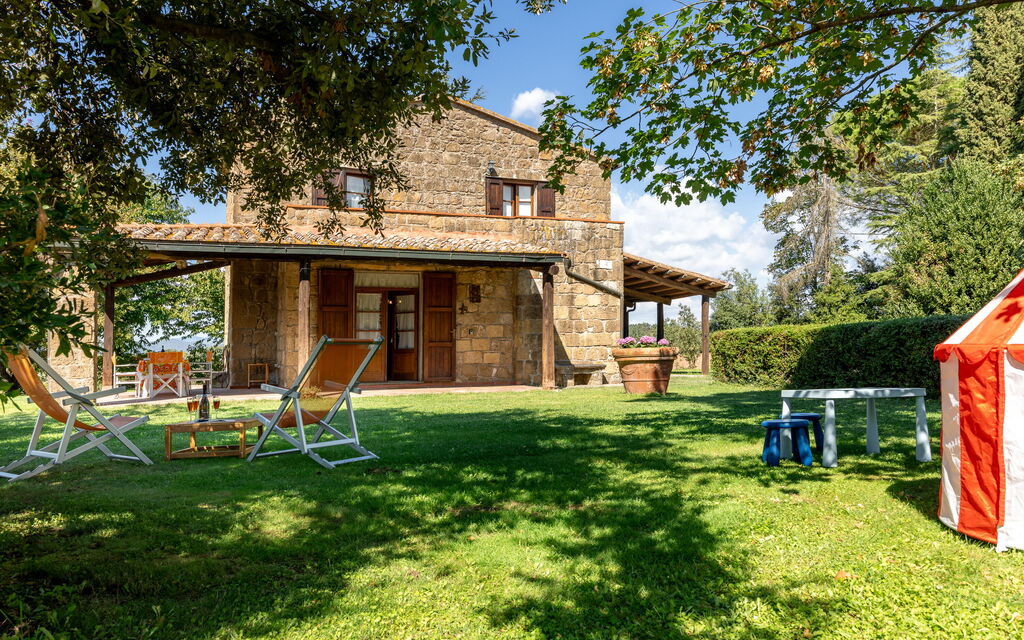 Ortale a Pitigliano with Pool: Autunno, Estate, Giardino, Primavera