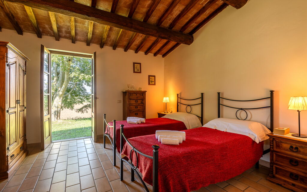 Ortale a Pitigliano with Pool: Autunno, Camera da letto, Estate, Primavera