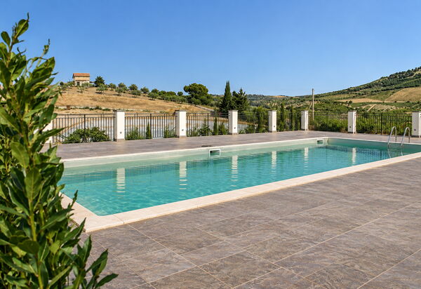 Casa Spassu: Autumn, Balcony / Terrace / Patio, Garden, Pool, Spring, Summer