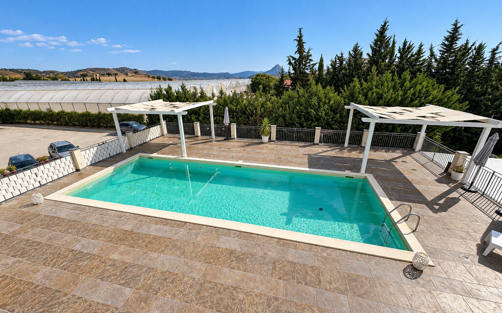 Casa Spassu: Autunno, Balcone / Terrazza / Patio, Estate, Giardino, Piscina, Primavera