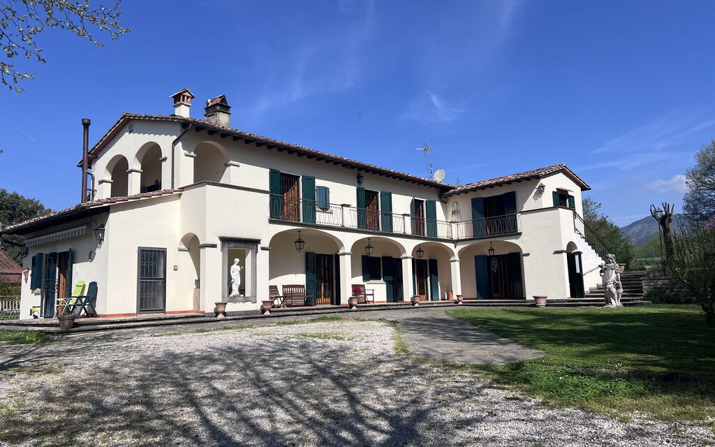 Villa Il Parco: all'aperto, Esterni
