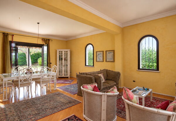Zuccheri Canditi: Autumn, Living Room, Spring, Summer