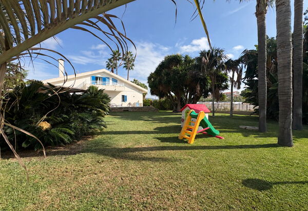 Villa le Palme, Marina di Ragusa: Autunno, Estate, Giardino, Primavera