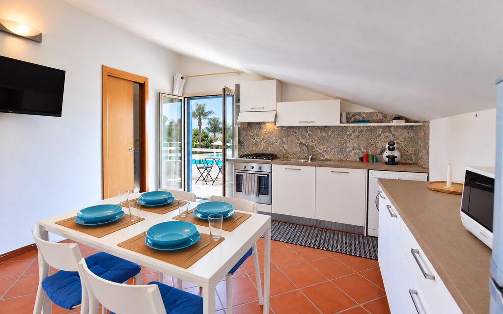 Villa le Palme, Marina di Ragusa: Autumn, Kitchen, Spring, Summer