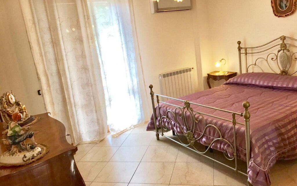 Villa Monte Serra: villa-monte-serra-trecastagni-catania-villa-bedroom
