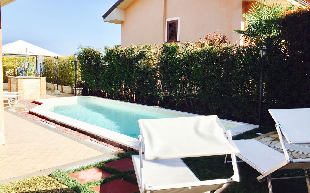 Villa Monte Serra: villa-monte-serra-trecastagni-catania-villa-pool