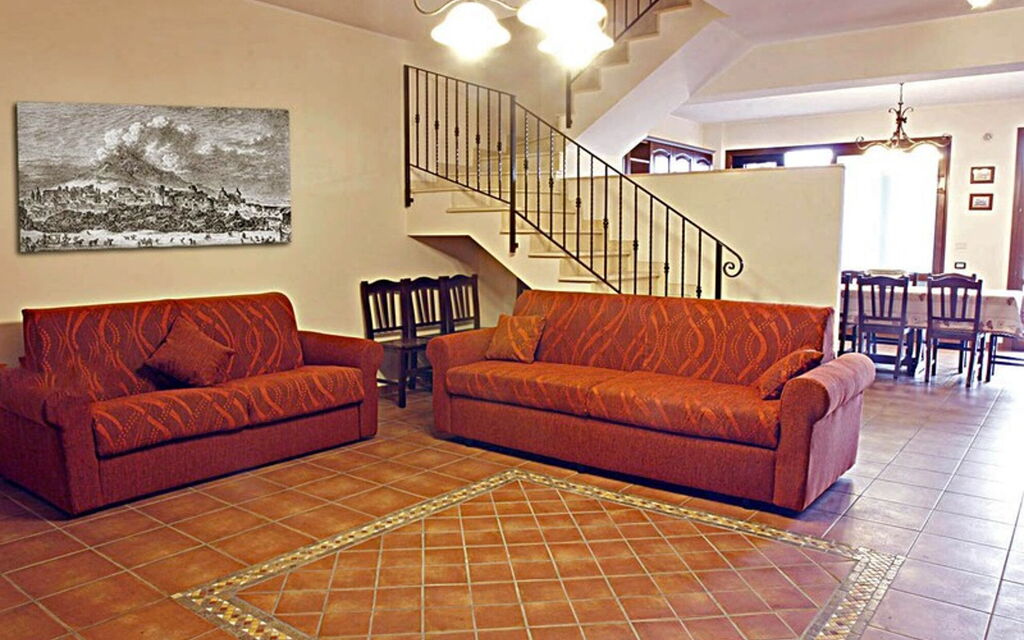 Villa Monte Serra: villa-monte-serra-trecastagni-catania-villa-living-room