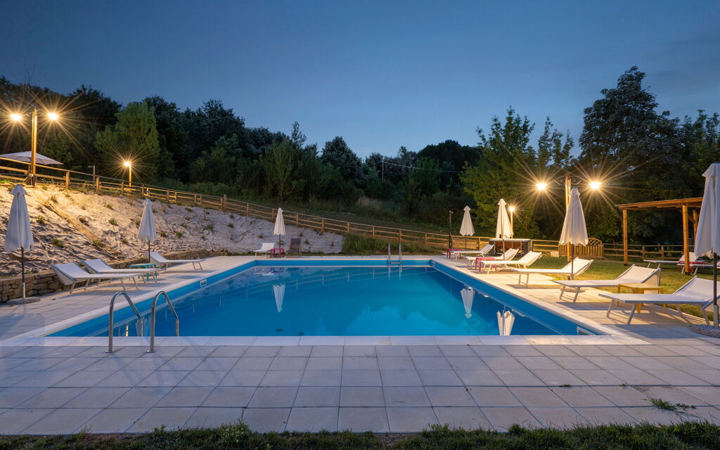 Pulciano Apartments: Autunno, Estate, Piscina, Primavera