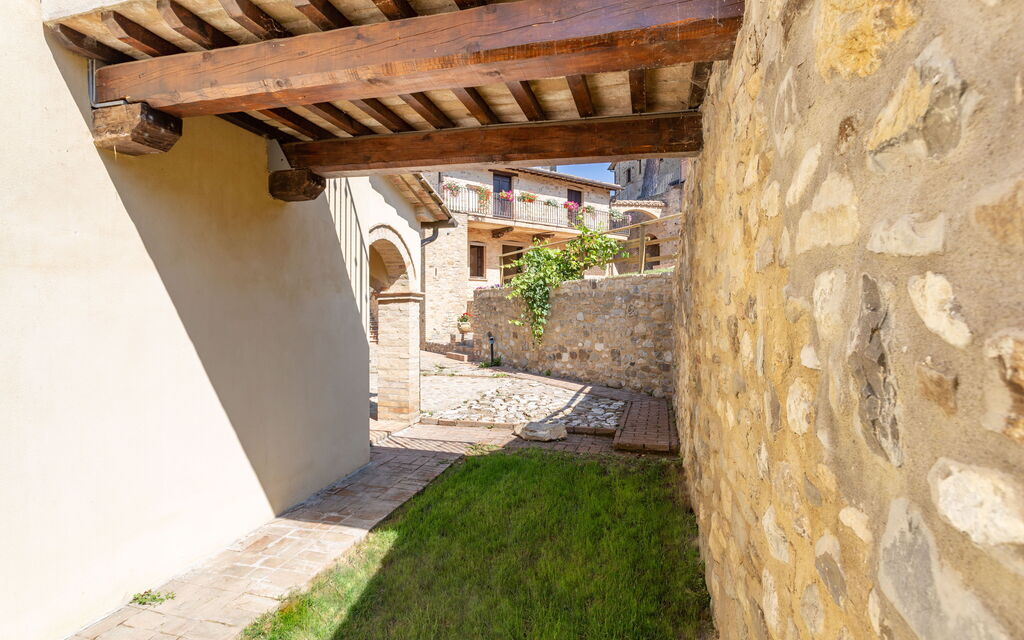 Pulciano Apartments: Autunno, Estate, Esterni, Primavera