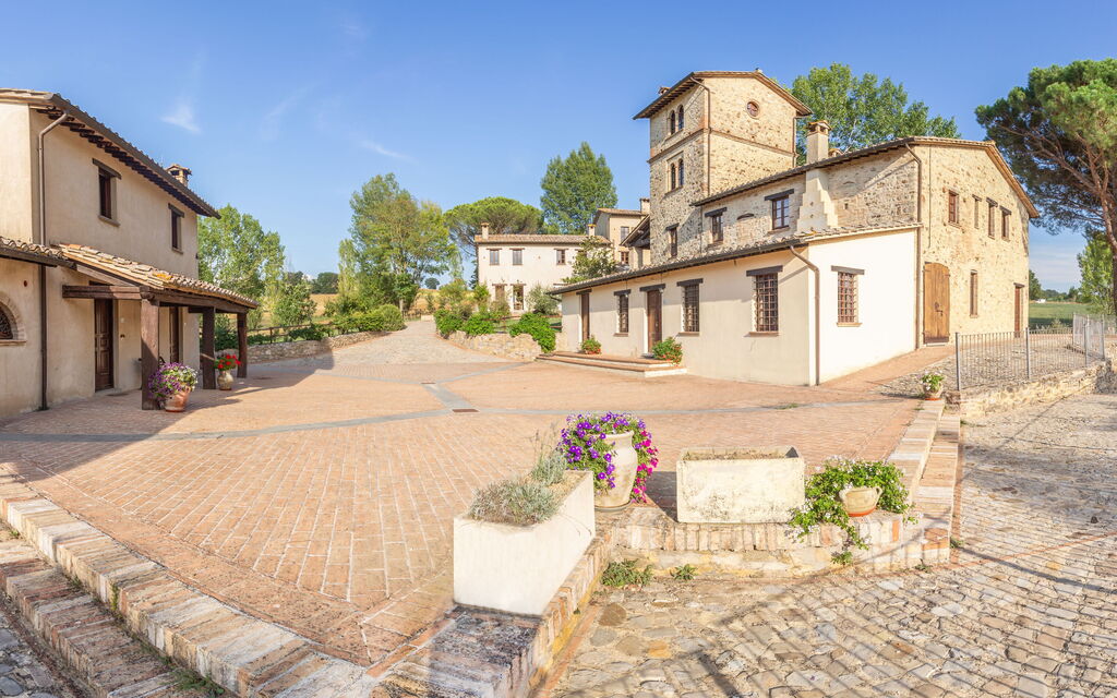 Pulciano Apartments: Autunno, Estate, Esterni, Primavera