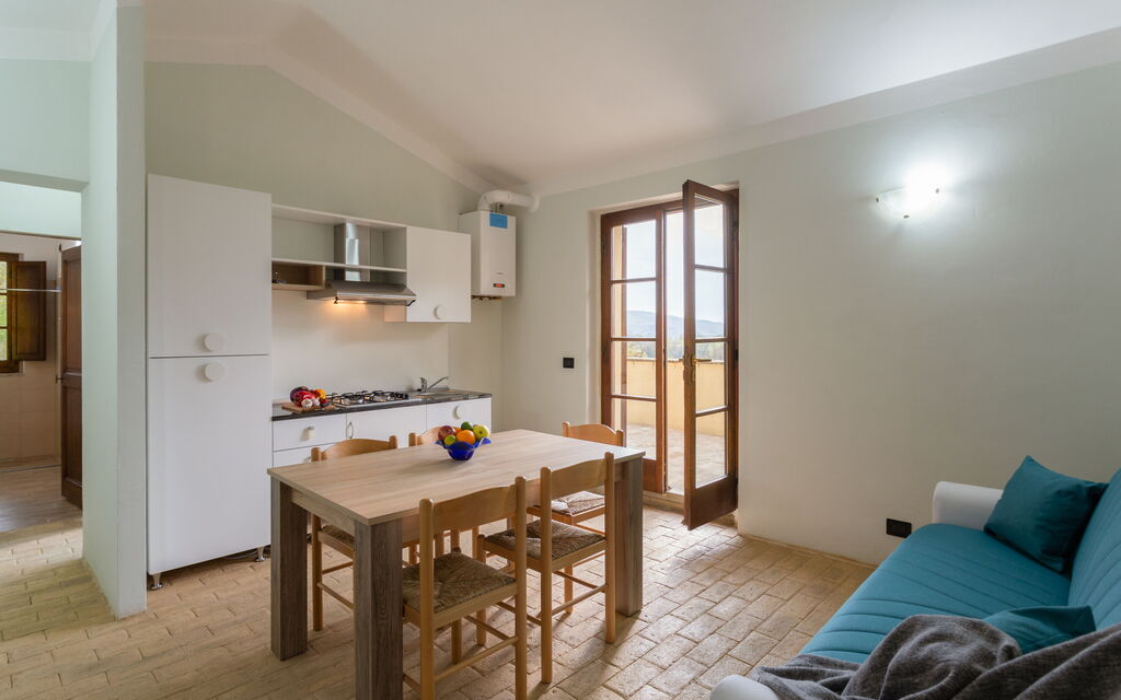 Pulciano Apartments - : Autumn, Kitchen, Living Room, Spring, Summer