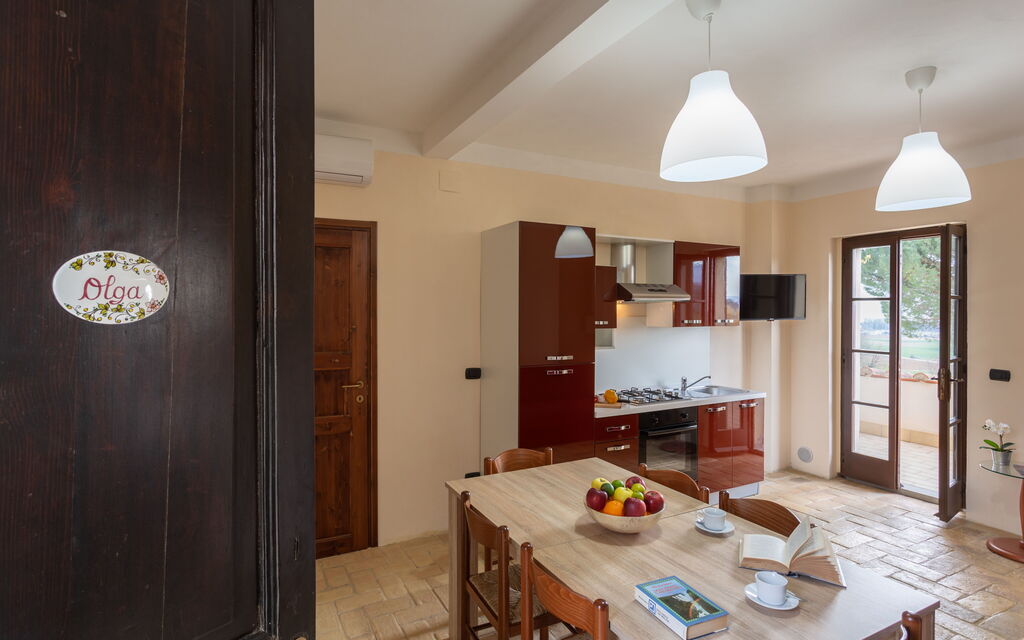 Pulciano Apartments - : Autumn, Kitchen, Living Room, Spring, Summer