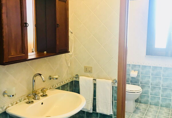 Villa Le Palme: villa-le-palme-trecastagni-catania-villa-bagno