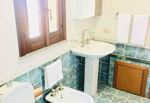 Villa Le Palme: villa-le-palme-trecastagni-catania-villa-bagno